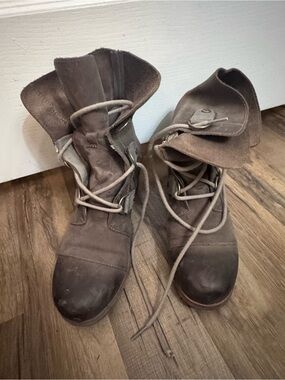 Sorel Lace-Up Brown Suede Combat Boots